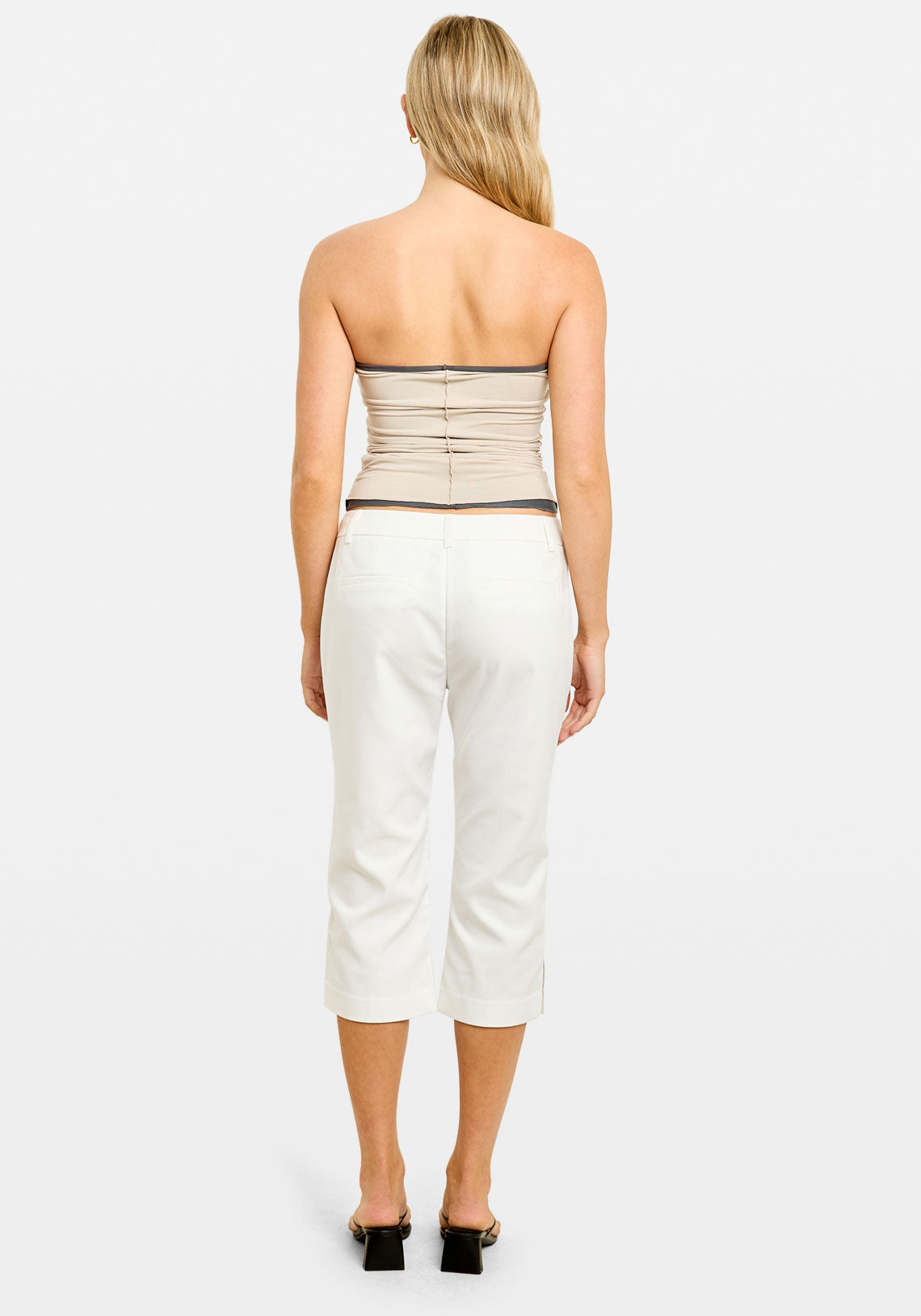 Pre-Order | AISHA CAPRI PANT WHITE