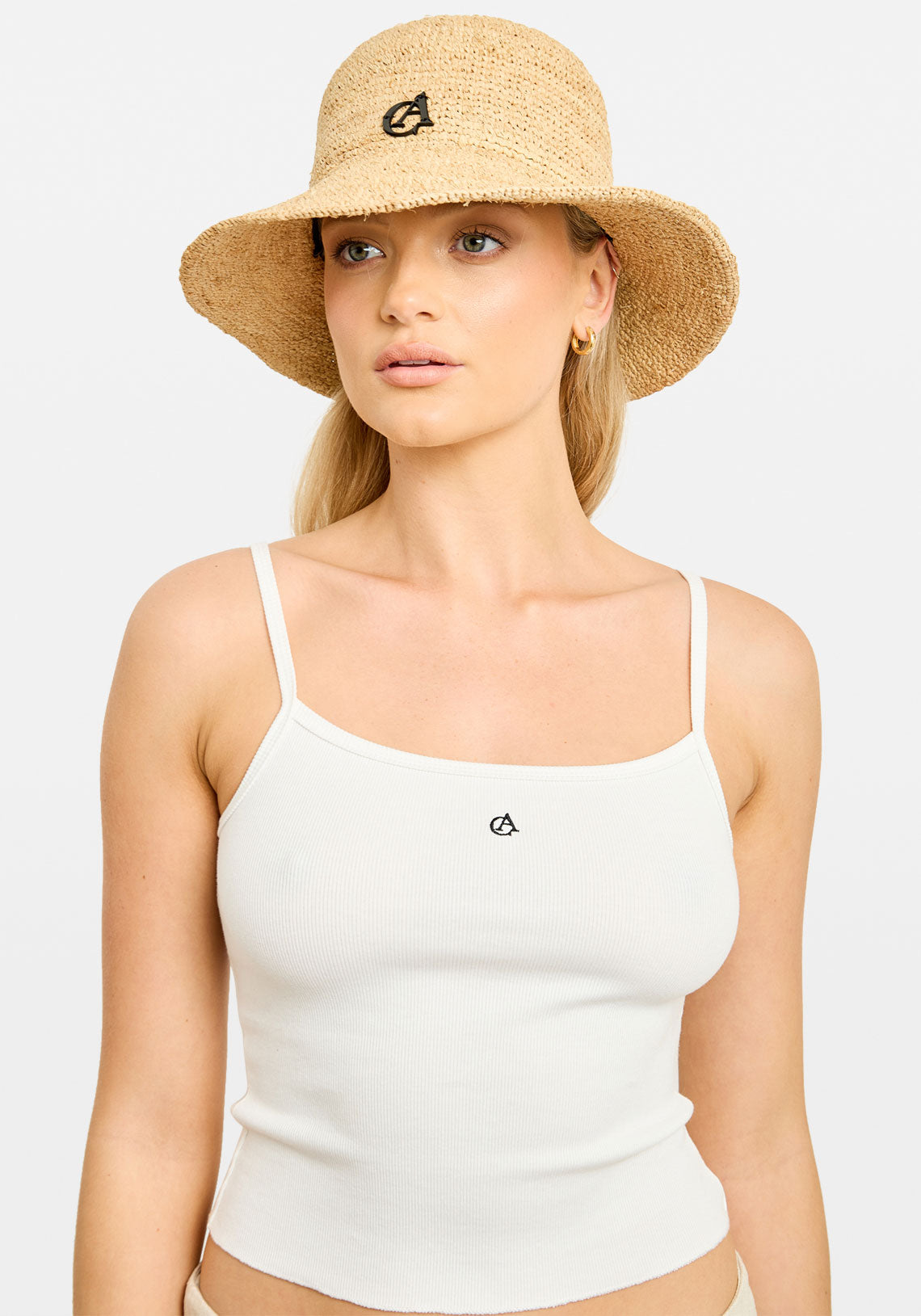 AISHA RAFFIA BUCKET HAT NATURAL