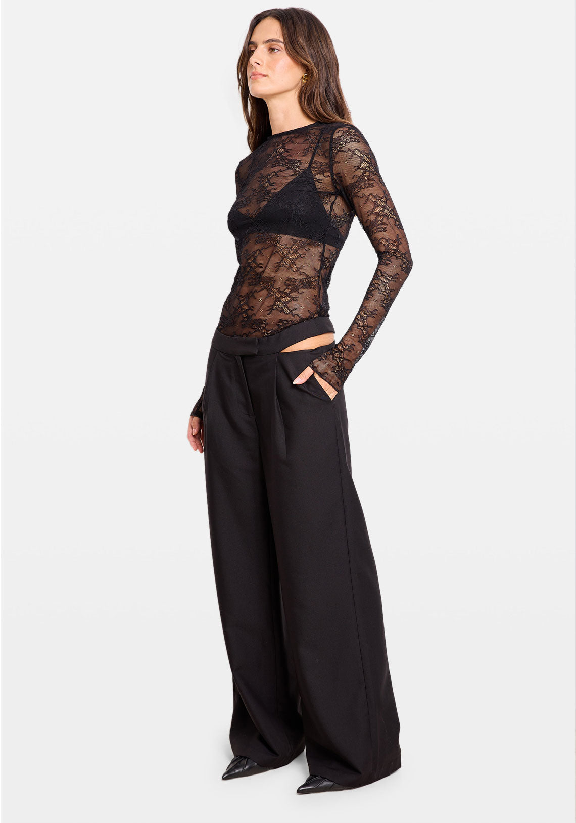 LOW RISE ASYMMETRIC CUTOUT PANT BLACK