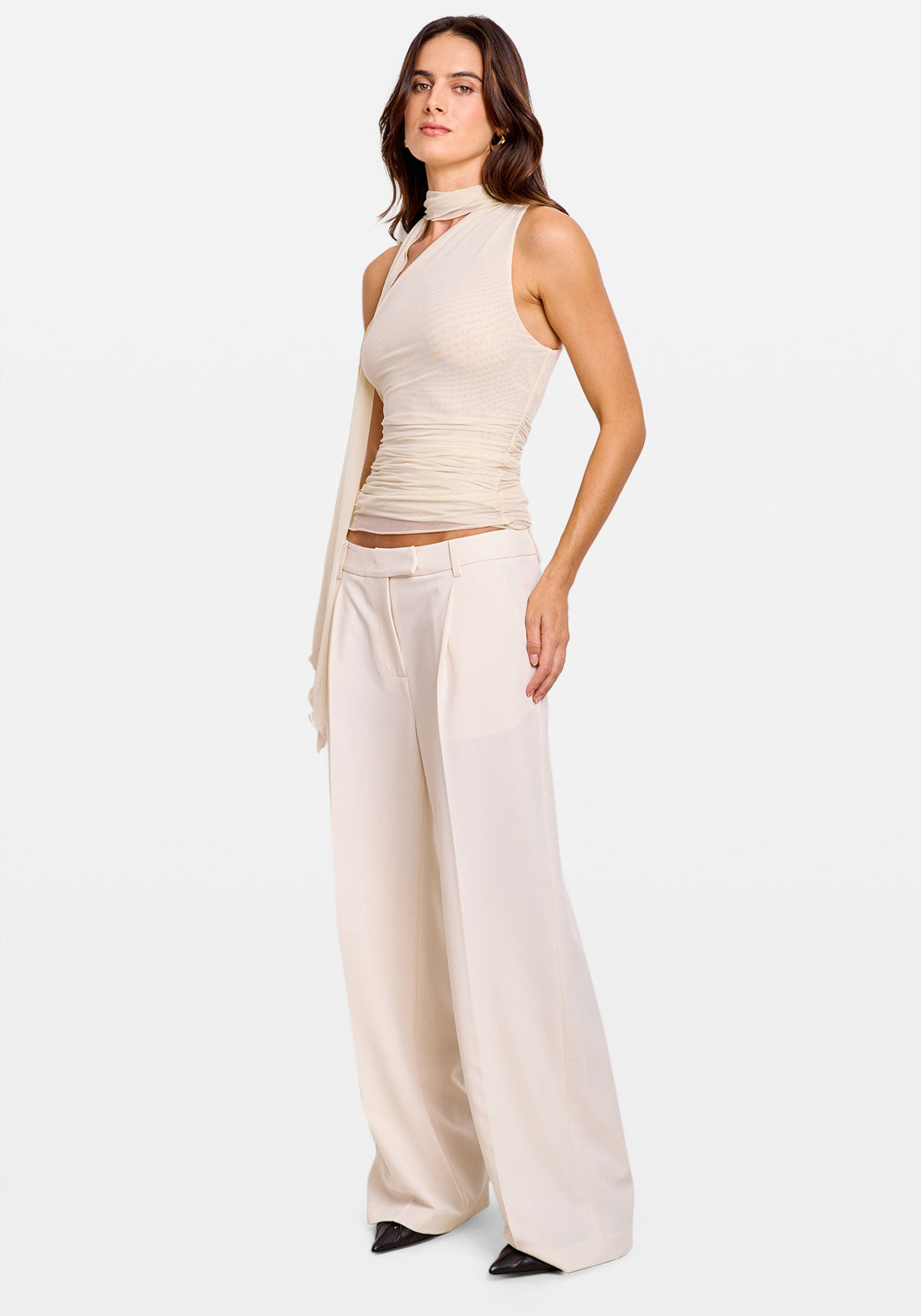 LOW RISE TAILORED PANT CREME